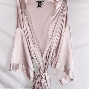 Women’s Robe